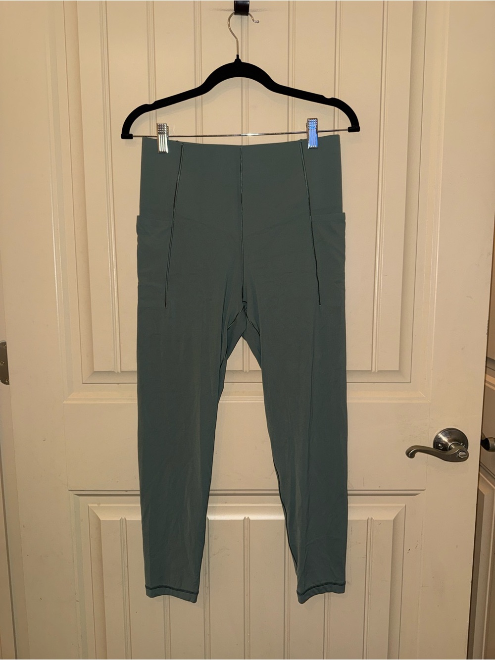 OFFLINE by Aerie Real Me XTRA High Rise Pocket Legging Size Large in Palm NWOT